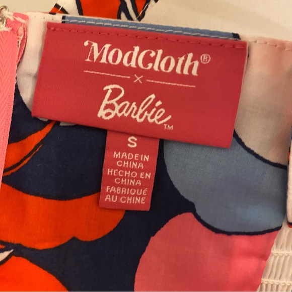 NWT ModCloth x Barbie Small Retro Floral Romper - Picture 4 of 16